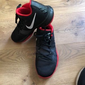 Men’s Kyree basketball shoes